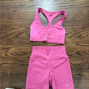 ALO pink 5” shorts and sports bra! Size small